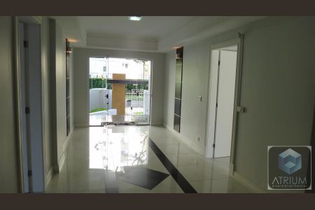 2_photo/94dce483bf.0dd45ce3fe419c61-ATLAS-3376ea24-2ef9-4822-abbc-af13f6bb7efc.jpg de apartamento à venda com 3 quartos, 94m² em Água Verde, Curitiba