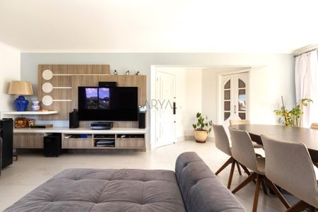 5_photo/94dce483c3.1fa4c8a33e988c14-ATLAS-00ea338f-10fe-49f4-b3c9-348ea09ca0b9.jpg de apartamento à venda com 3 quartos, 175m² em Água Verde, Curitiba