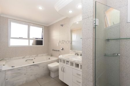 4_photo/94dce483c3.1fa4c8a33e988c14-ATLAS-716d0ea7-63a0-486e-99b5-5f4ecc8a3bfd.jpg de apartamento à venda com 3 quartos, 175m² em Água Verde, Curitiba