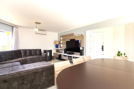 5_photo/94dce483c3.1fa4c8a33e988c14-ATLAS-cea25fea-dfb9-4b39-b19a-e7e0912efc78.jpg de apartamento à venda com 3 quartos, 175m² em Água Verde, Curitiba