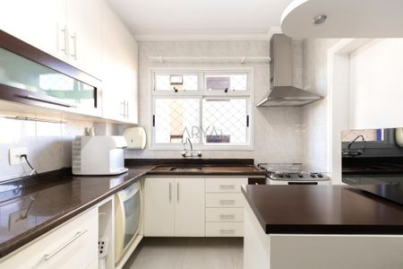 6_photo/94dce483c3.1fa4c8a33e988c14-ATLAS-cea956e3-d3c8-4059-8c31-1a2d4c9a0673.jpg de apartamento à venda com 3 quartos, 175m² em Água Verde, Curitiba