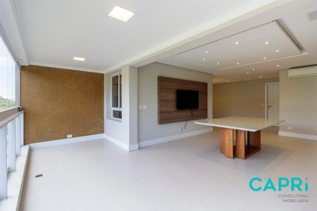 9_photo/94dce483d1.2a5ec1c623a0236e-ATLAS-fd3d8cc7-1bed-4825-914e-a508a1473b13.jpg de apartamento à venda com 3 quartos, 158m² em Água Verde, Curitiba