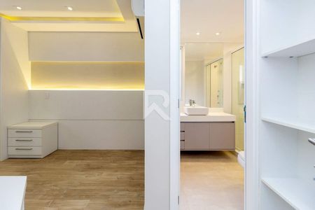 4_photo/94dce483d1.5f4a768a92be5e80-ATLAS-c826fd1b-2fb9-4654-af26-67a26c8ae0c7.jpg de apartamento para alugar com 4 quartos, 158m² em Água Verde, Curitiba