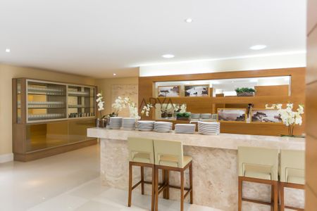 40_photo/94dce483d1.a85202421d6a2d94-ATLAS-5cdf1a2a-c0b3-4fcb-bb35-d3201be3d254.jpg de apartamento à venda com 3 quartos, 158m² em Água Verde, Curitiba