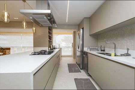 19_photo/94dce483d1.d158d6cd19230f30-ATLAS-4b078b65-e834-405b-b706-230a3ba34f78.jpg de apartamento à venda com 3 quartos, 158m² em Água Verde, Curitiba