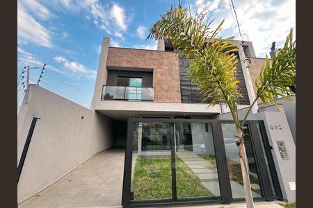 5_photo/94dce483e3.ee3f341240d232fa-ATLAS-53bd9fb6-bbab-4394-b044-77d49852e941.jpg de casa à venda com 3 quartos, 184m² em Água Verde, Curitiba