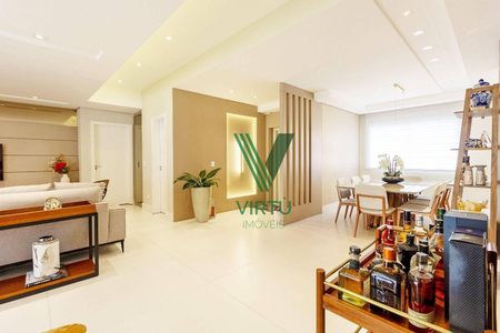 4_photo/94dce483ed.2d9d08156ccb8d6c-ATLAS-eb4f32d0-9450-4796-bf04-5f535947e8a6.jpg de apartamento à venda com 3 quartos, 193m² em Água Verde, Curitiba