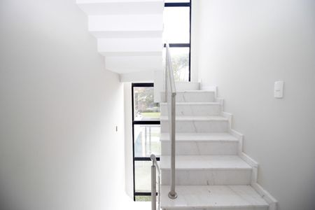 8_photo/94dce483fb.b998a58f5cd09cc9-ATLAS-2d25cbfb-0752-41b5-9eee-7de89c383a83.jpg de casa à venda com 4 quartos, 177m² em Água Verde, Curitiba