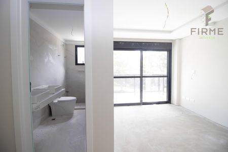 19_photo/94dce483fb.b998a58f5cd09cc9-ATLAS-c8e4678c-7891-4265-b04a-b39f03a2ff1b.jpg de casa à venda com 4 quartos, 177m² em Água Verde, Curitiba