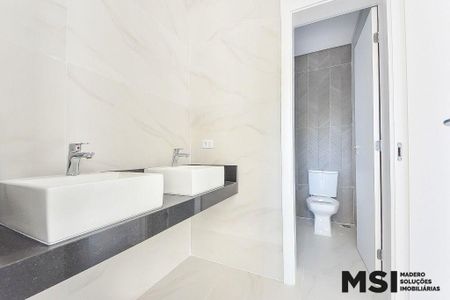 8_photo/94dce4841b.d0082307d5ebb9e3-ATLAS-68dbe826-54e4-45c4-a6f7-017c215c8f5f.jpg de casa à venda com 3 quartos, 163m² em Água Verde, Curitiba