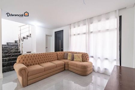 2_photo/94dce48421.e3b31e3a4646cbca-ATLAS-fe3561a4-58dd-432f-890c-bd97bcaa5950.jpg de casa à venda com 3 quartos, 201m² em Água Verde, Curitiba
