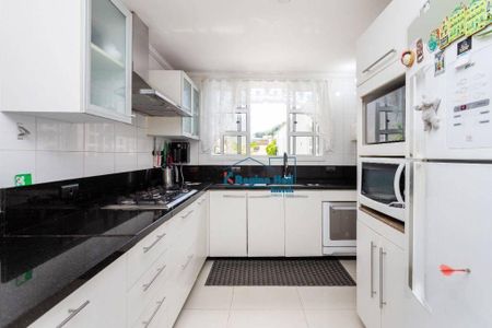 17_photo/94dce48465.c07bf5e8d87ad2c6-ATLAS-533c0d5f-1e45-408e-97ab-c81a66d91a4e.jpg de casa à venda com 4 quartos, 343m² em Água Verde, Curitiba