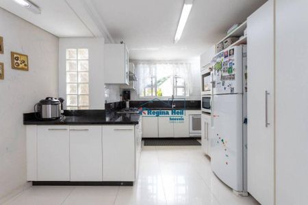 22_photo/94dce48465.c07bf5e8d87ad2c6-ATLAS-ea8a2f42-5e1f-4de7-b431-b02c2f2cf63d.jpg de casa à venda com 4 quartos, 343m² em Água Verde, Curitiba