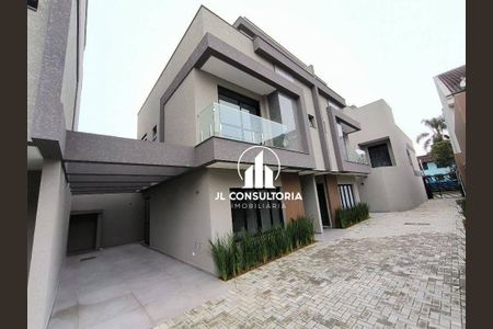 9_photo/94dce484ad.36b5f918ae5f0da2-ATLAS-921ca4c2-2ddf-440e-bd7b-20e3355c803c.jpg de casa à venda com 3 quartos, 193m² em Água Verde, Curitiba