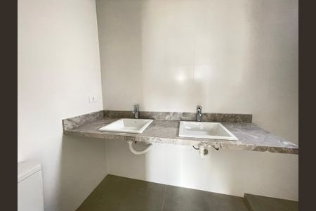 16_photo/94dce484c5.2bd6c31d73845aaa-ATLAS-8f32f3ed-29eb-4c39-b0e0-cb8e3a085b22.jpg de apartamento à venda com 3 quartos, 133m² em Água Verde, Curitiba