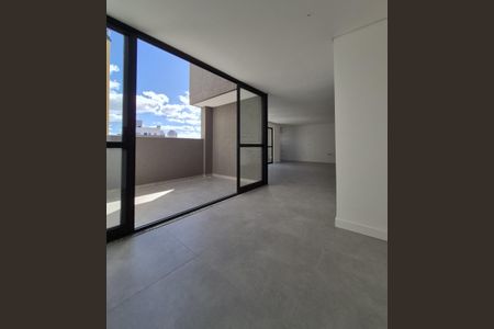 7_photo/94dce484c5.2bd6c31d73845aaa-ATLAS-ec7e38b4-0b8f-4710-8f4a-d7b026bfde8e.jpg de apartamento à venda com 3 quartos, 133m² em Água Verde, Curitiba