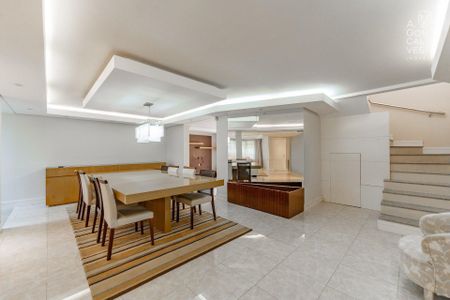 7_photo/94dce48589.a3ae9ae7e703bbee-ATLAS-6198a789-7e32-478b-b2ff-ebdfe2f99432.jpg de casa para alugar com 4 quartos, 246m² em Água Verde, Curitiba