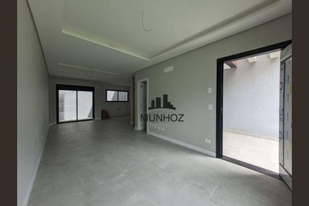 16_photo/94dce4858b.b85d04931a7554fc-ATLAS-dd7a3bcc-cab4-4ec5-92a8-37132b156445.jpg de casa à venda com 3 quartos, 134m² em Água Verde, Curitiba