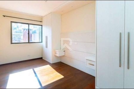 4_photo/94dce48591.3a4c03695496dcd9-ATLAS-2fa19798-27ef-42cd-801e-e6bdfab83a97.jpg de casa à venda com 4 quartos, 250m² em Água Verde, Curitiba