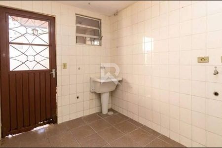 2_photo/94dce48591.3a4c03695496dcd9-ATLAS-e923d23e-5c9c-4629-911d-57fcea77c7ff.jpg de casa à venda com 4 quartos, 250m² em Água Verde, Curitiba