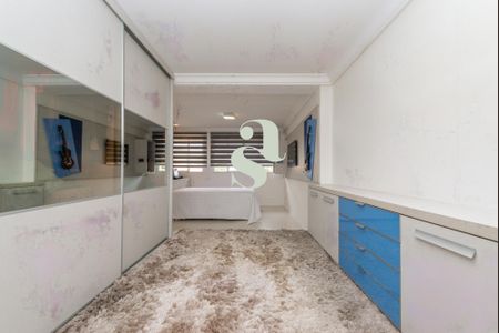 27_photo/94dce485eb.9e0f63e34932a427-ATLAS-5bd2994c-d14c-4bcf-9468-83d2ce2345b5.jpg de casa à venda com 3 quartos, 440m² em Água Verde, Curitiba