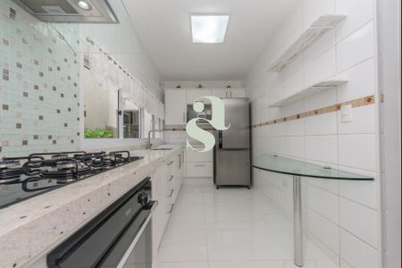 5_photo/94dce485eb.9e0f63e34932a427-ATLAS-69e1dfab-79f2-4f2b-8a70-634ff60e8902.jpg de casa à venda com 3 quartos, 440m² em Água Verde, Curitiba