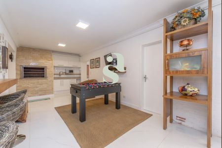 12_photo/94dce485eb.9e0f63e34932a427-ATLAS-8859052e-8f4a-42e7-8b5a-6ca51bdf5181.jpg de casa à venda com 3 quartos, 440m² em Água Verde, Curitiba