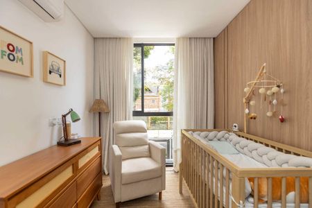 42_photo/94dce4860d.34f8a368ab26d3b9-ATLAS-a58db8da-a038-4ece-b823-eb8984f13cd1.jpg de casa à venda com 3 quartos, 174m² em Água Verde, Curitiba