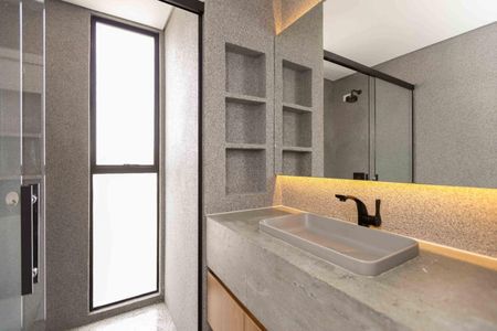 36_photo/94dce4860d.34f8a368ab26d3b9-ATLAS-df5135f8-3ef7-46c4-814b-a481655bef2e.jpg de casa à venda com 3 quartos, 174m² em Água Verde, Curitiba