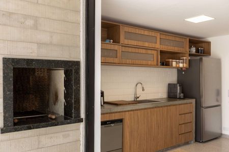 13_photo/94dce4860d.34f8a368ab26d3b9-ATLAS-eaef6682-7d36-4fa8-ad22-6a7790df00f4.jpg de casa à venda com 3 quartos, 174m² em Água Verde, Curitiba