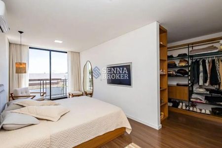 22_photo/94dce4860d.7aeb7bc2eb1ec1ba-ATLAS-cb7ef9c4-ff61-47fb-a429-95780087f356.jpg de casa à venda com 3 quartos, 174m² em Água Verde, Curitiba