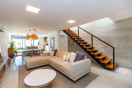 5_photo/94dce4860d.ff814dd41d6488d0-ATLAS-8a78e417-7305-422e-90f7-62499eecf7c5.jpg de casa à venda com 3 quartos, 174m² em Água Verde, Curitiba