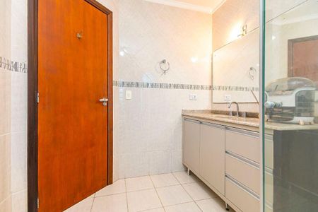 26_photo/94dce4865b.d064f87ba2f4a60c-ATLAS-9018f59d-5523-46b6-85b6-5f30135f2da6.jpg de casa à venda com 3 quartos, 211m² em Água Verde, Curitiba