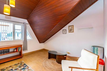 32_photo/94dce4865b.d064f87ba2f4a60c-ATLAS-ea839ceb-8d2d-4a1b-8511-c1742085615e.jpg de casa à venda com 3 quartos, 211m² em Água Verde, Curitiba