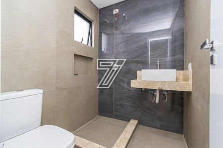 37_photo/94dce486b7.7fe9e15395ac7b2e-ATLAS-e0b5bcbe-9b17-4eb8-9b3c-ea391ead72fb.jpg de casa à venda com 3 quartos, 137m² em Água Verde, Curitiba