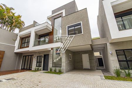 48_photo/94dce486b7.7fe9e15395ac7b2e-ATLAS-fb2ba9b0-1b2b-4d60-be2c-56efcd085f2c.jpg de casa à venda com 3 quartos, 137m² em Água Verde, Curitiba