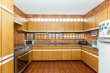 6_photo/94dce486db.dd63bef89a0f751f-ATLAS-7e1d5af6-dea2-42d2-8e01-c09c7eb1d6b2.jpg de casa à venda com 4 quartos, 552m² em Água Verde, Curitiba