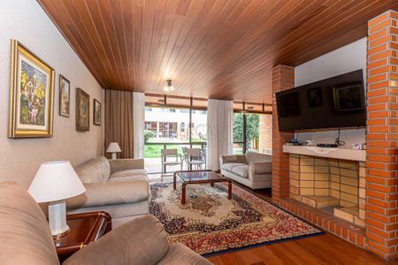 8_photo/94dce486db.dd63bef89a0f751f-ATLAS-a390d7dc-a16a-4ac8-897c-b8af3e68f7b7.jpg de casa à venda com 4 quartos, 552m² em Água Verde, Curitiba