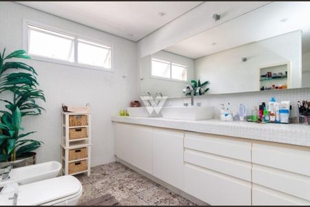 46_photo/94dce48723.dd63bef89a0f751f-ATLAS-0bacada7-ce8d-4b2d-a657-ebe70ea7eda0.jpg de casa à venda com 4 quartos, 708m² em Água Verde, Curitiba