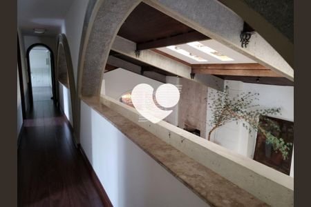 6_photo/94dce48723.dd63bef89a0f751f-ATLAS-2d1d8c42-7e80-4e58-8e6b-1b3ac11a45ef.jpg de casa à venda com 4 quartos, 708m² em Água Verde, Curitiba