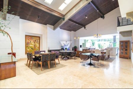 10_photo/94dce48723.dd63bef89a0f751f-ATLAS-3d2176da-794b-4d32-9114-e13e6ded69b0.jpg de casa à venda com 4 quartos, 708m² em Água Verde, Curitiba