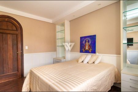 48_photo/94dce48723.dd63bef89a0f751f-ATLAS-48a5d32f-1bac-41a1-938b-8f0e3000fbf5.jpg de casa à venda com 4 quartos, 708m² em Água Verde, Curitiba