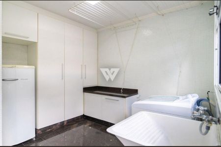 32_photo/94dce48723.dd63bef89a0f751f-ATLAS-5bde4a94-43cf-4e3e-89cc-132e59447b46.jpg de casa à venda com 4 quartos, 708m² em Água Verde, Curitiba