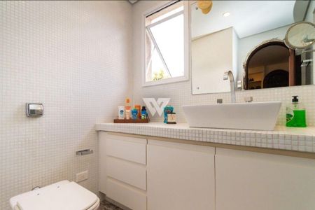 45_photo/94dce48723.dd63bef89a0f751f-ATLAS-a1e2ead6-16f3-4806-b6aa-ec00154983c1.jpg de casa à venda com 4 quartos, 708m² em Água Verde, Curitiba