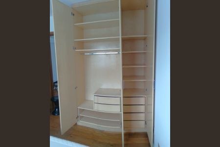 9_photo/94dce48767.2bd6c31d73845aaa-ATLAS-2df98858-6165-4277-83cf-6f48cedf9e43.jpg de apartamento à venda com 1 quarto, 46m² em Água Verde, Curitiba