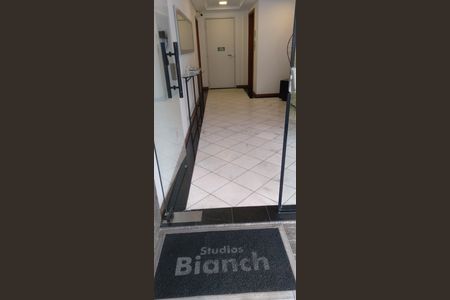 12_photo/94dce48767.2bd6c31d73845aaa-ATLAS-9b33f4a5-7530-409e-9891-a85ed44b0f15.jpg de apartamento à venda com 1 quarto, 46m² em Água Verde, Curitiba