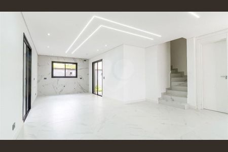 47_photo/94dce48769.f861ecc718bdcbd7-ATLAS-9336c93a-a0ab-4e16-a39f-8ec6f082c79a.jpg de apartamento à venda com 0 quarto, 44m² em Água Verde, Curitiba