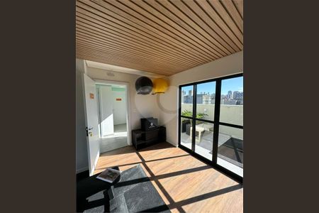 49_photo/94dce48769.f861ecc718bdcbd7-ATLAS-c9f2c651-2f0f-4a86-8cab-e475ee2c6717.jpg de apartamento à venda com 0 quarto, 44m² em Água Verde, Curitiba