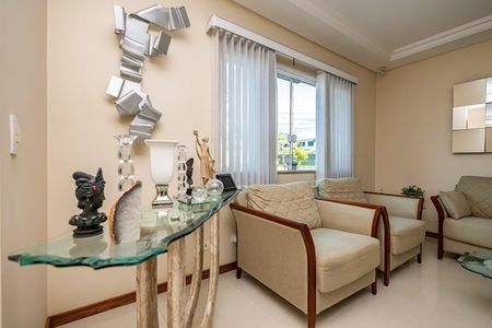 3_photo/94dce48793.233478b7698ce457-ATLAS-260cd4cd-2496-4e63-bab5-abc9db5bebff.jpg de casa à venda com 3 quartos, 224m² em Água Verde, Curitiba