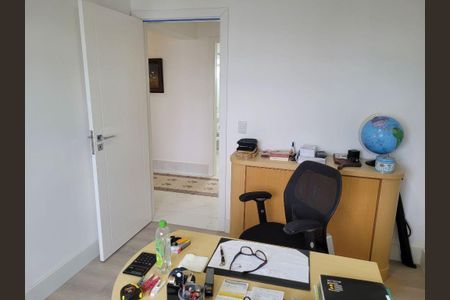 12_photo/94dce487a7.0a37782834b46980-ATLAS-a60bbe8d-cbda-4a9c-b620-85d7b3d34809.jpg de apartamento para alugar com 5 quartos, 324m² em Batel, Curitiba